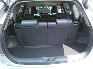 TOYOTA PRIUS ALPHA 2012