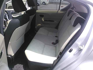 TOYOTA AQUA 2012