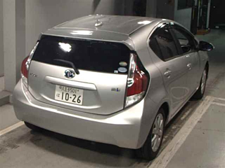 TOYOTA AQUA 2017