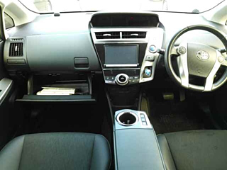 TOYOTA PRIUS ALPHA 2015
