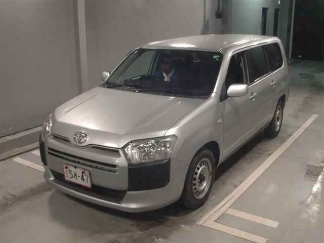 TOYOTA SUCCEED 2017