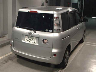 TOYOTA SIENTA 2012