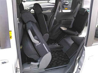 TOYOTA SIENTA 2012