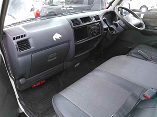 MAZDA BONGO 2010