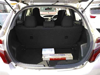 TOYOTA VITZ 2014