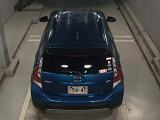 TOYOTA AQUA 2016