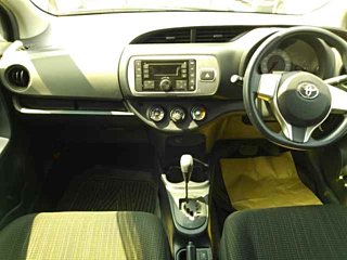 TOYOTA VITZ 2014