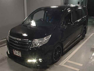 TOYOTA NOAH 2016