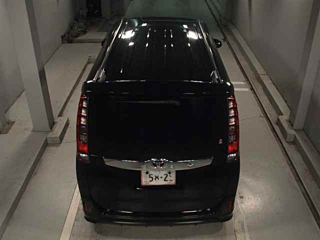 TOYOTA NOAH 2016