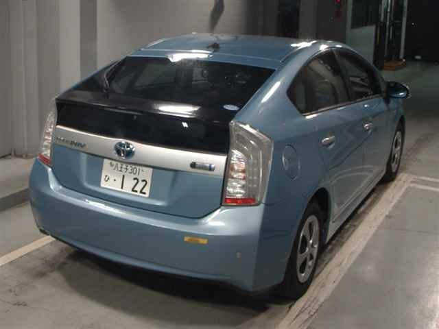 TOYOTA PRIUS PHV 2013