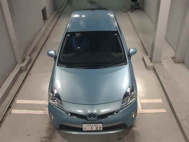 TOYOTA PRIUS PHV 2013