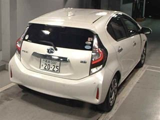 TOYOTA AQUA 2020