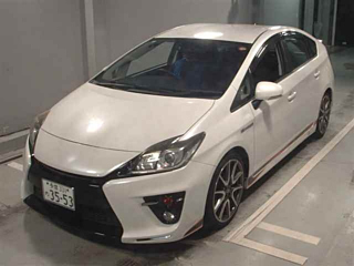 TOYOTA PRIUS 2014