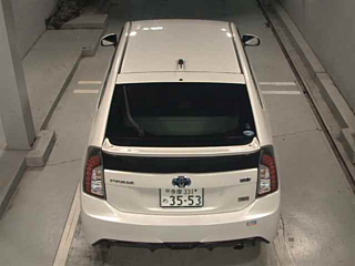 TOYOTA PRIUS 2014