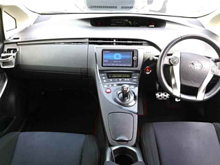 TOYOTA PRIUS 2014