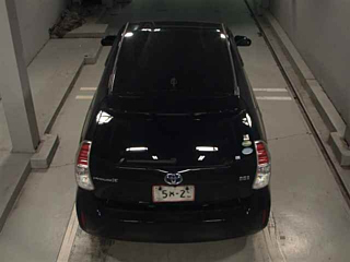 TOYOTA PRIUS ALPHA 2015