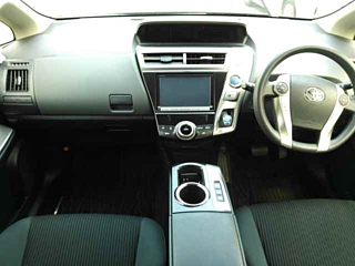 TOYOTA PRIUS ALPHA 2015