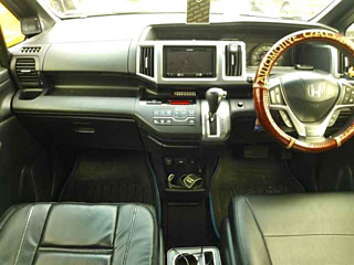 HONDA STEP WAGON 2012
