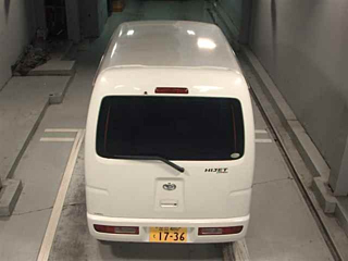 DAIHATSU HIJET VAN 2011