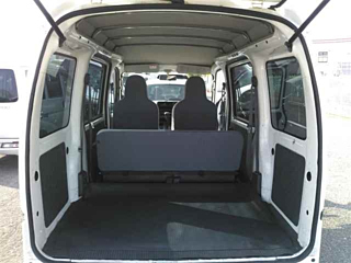 DAIHATSU HIJET VAN 2011