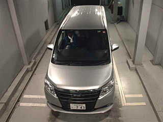 TOYOTA NOAH 2017