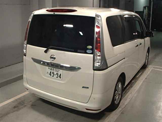 NISSAN SERENA 2011