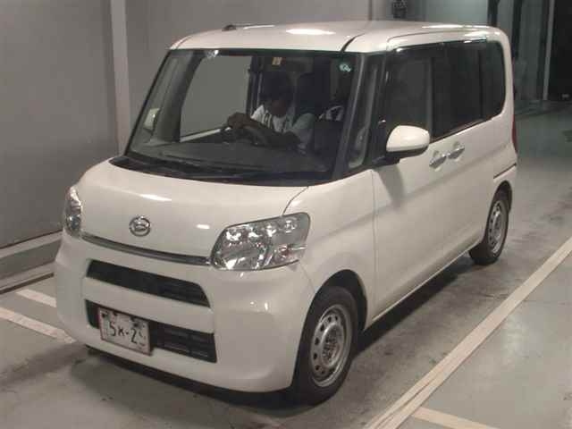DAIHATSU TANTO 2018
