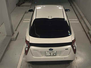 TOYOTA PRIUS 2017