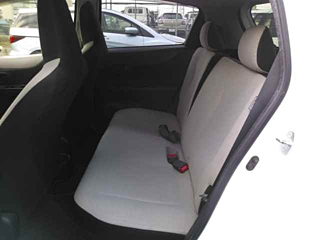 TOYOTA VITZ 2012