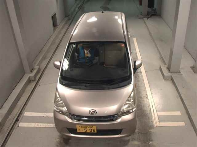 DAIHATSU MOVE 2011