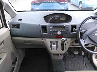 DAIHATSU MOVE 2011