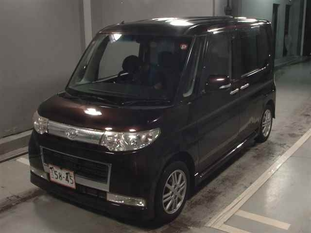 DAIHATSU TANTO 2010