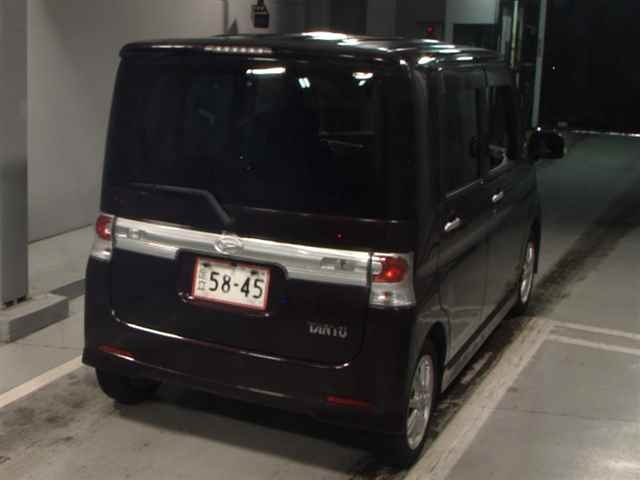 DAIHATSU TANTO 2010