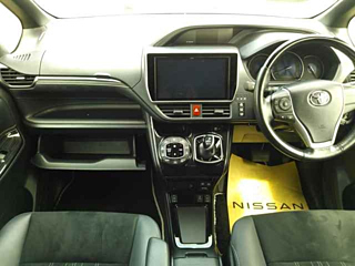 TOYOTA ESQUIRE 2020