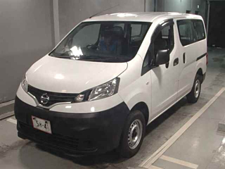 NISSAN NV200 2020