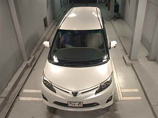 TOYOTA ESTIMA 2010