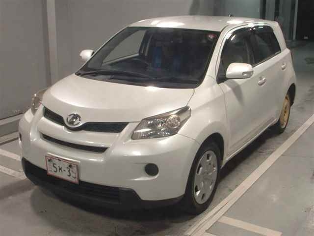 TOYOTA IST 2008