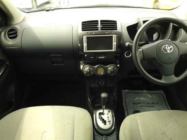 TOYOTA IST 2008