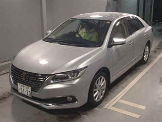 TOYOTA PREMIO 2018