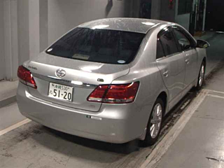 TOYOTA PREMIO 2018