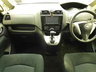 NISSAN SERENA 2015