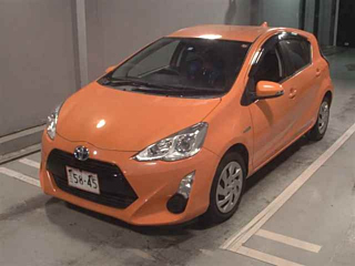 TOYOTA AQUA 2015