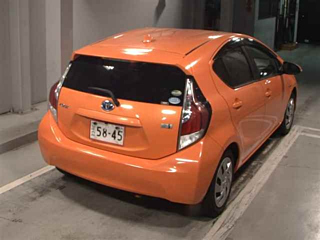 TOYOTA AQUA 2015