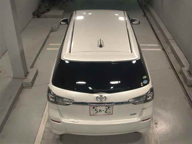 TOYOTA WISH 2016