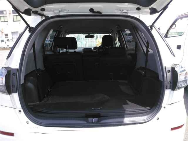 TOYOTA WISH 2016
