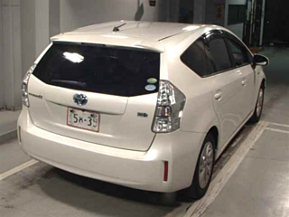 TOYOTA PRIUS ALPHA 2014