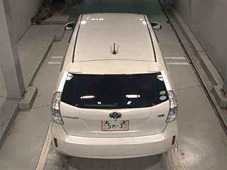 TOYOTA PRIUS ALPHA 2014