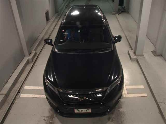TOYOTA HARRIER 2014