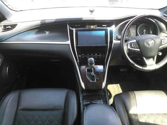 TOYOTA HARRIER 2014