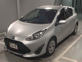 TOYOTA AQUA 2020